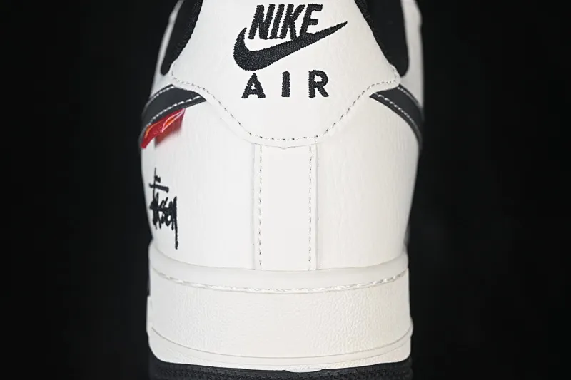 All categories Nk Air Force 1 Air Force series Nk Air Force 1 Low Air Force low-top Nike Air Force 1'07 Low black and white contrast Air Force 1 low-top casual sneakers MM3399-817